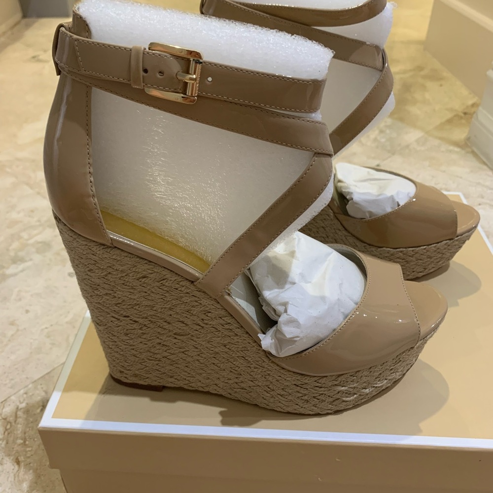 Michael Kors Nude Patent Leather Wedge Heel Sandals NEW Gabriella